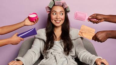 چگونه از موهای خود مراقبت کنیم؟ راهنمای انتخاب شامپو و نرم‌کننده مناسب